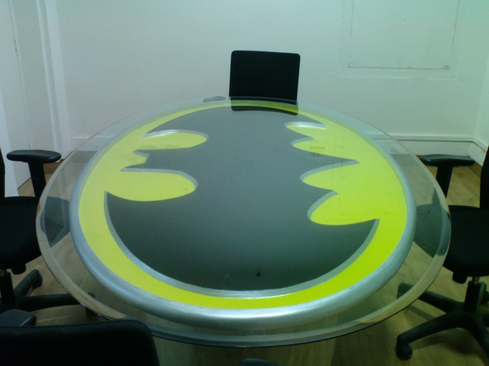 batman-conf.table