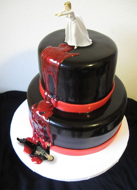 15 Gruesome Bloody Divorce Cakes Riot Daily